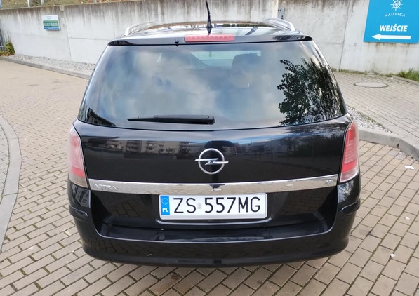 Opel Astra cena 7200 przebieg: 254248, rok produkcji 2006 z Szczecin małe 121